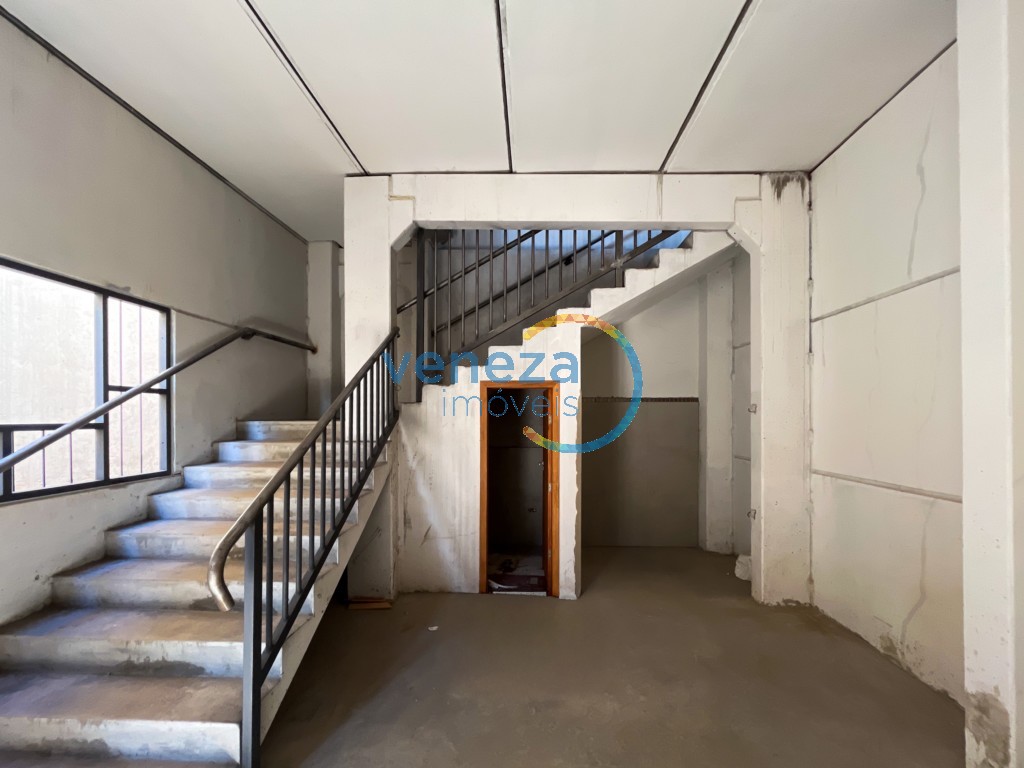 Barracão para locação no bairro Portal de Versalhes de Londrina com 328.3m<sup>2</sup> útil