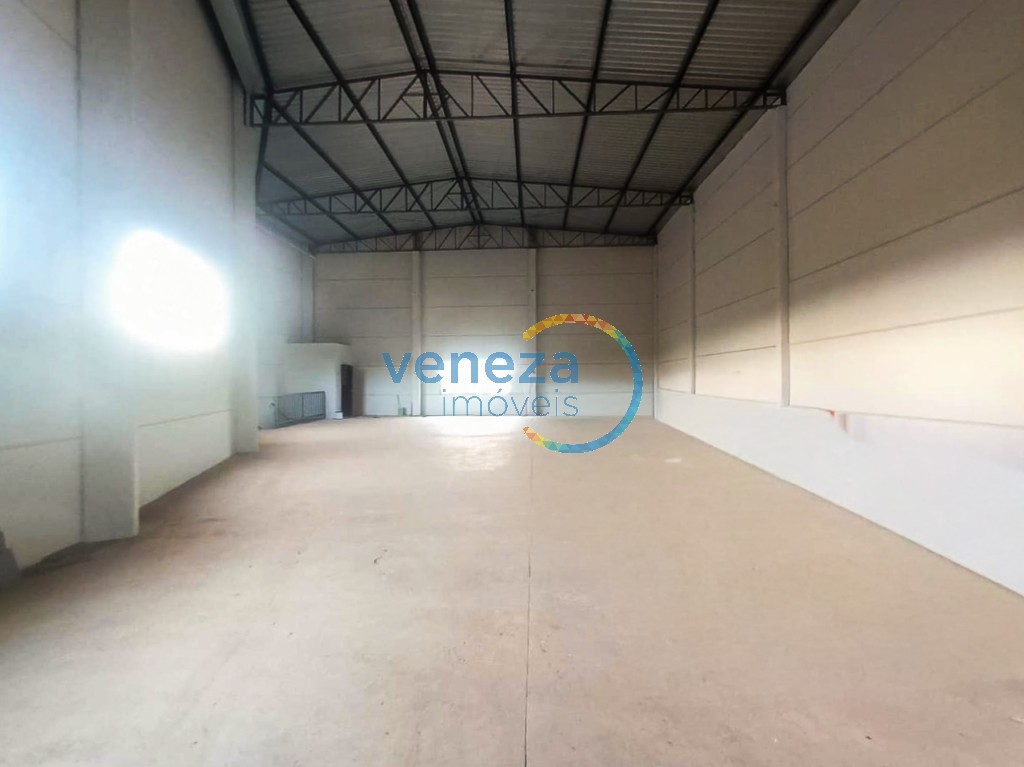 Barracão para locação no bairro Portal de Versalhes de Londrina com 294.18m<sup>2</sup> útil
