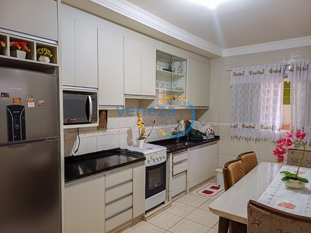 Casa Residencial para venda no bairro Melleiro de Londrina - Foto 8