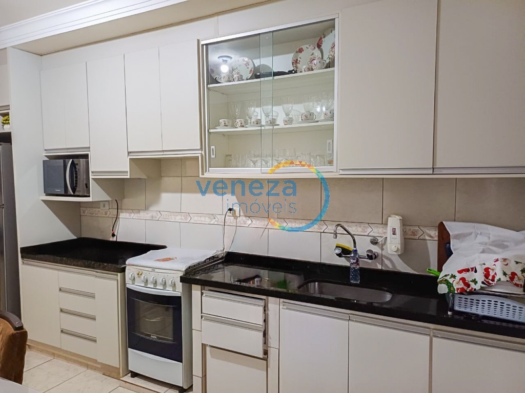 Casa Residencial para venda no bairro Melleiro de Londrina - Foto 9