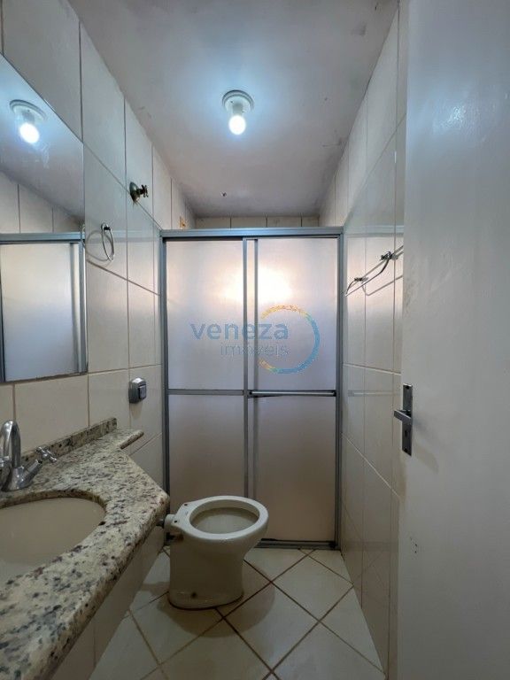 Casa Residencial à venda no bairro Santa Maria de Londrina com 116.18m<sup>2</sup> útil, 4 quartos, 1 vaga de garagem