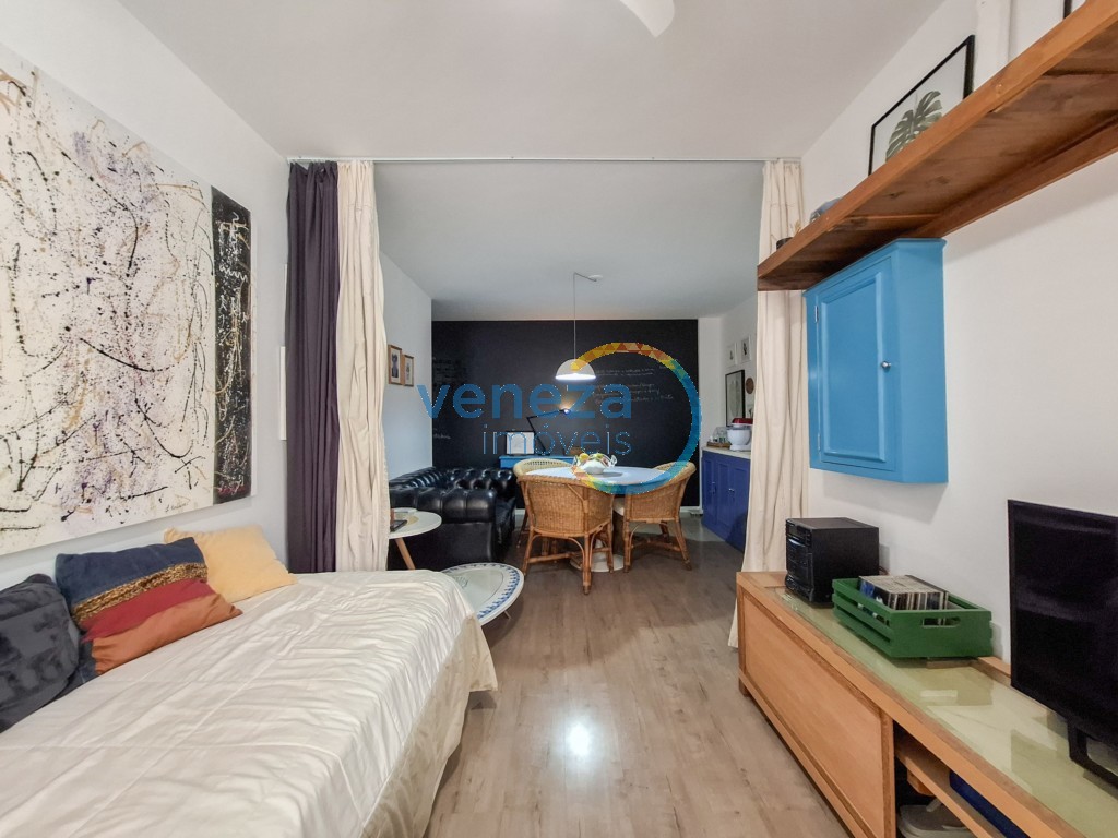 Apartamento à venda no bairro Brasil de Londrina com 74.61m<sup>2</sup> útil, 3 quartos, 1 vaga de garagem