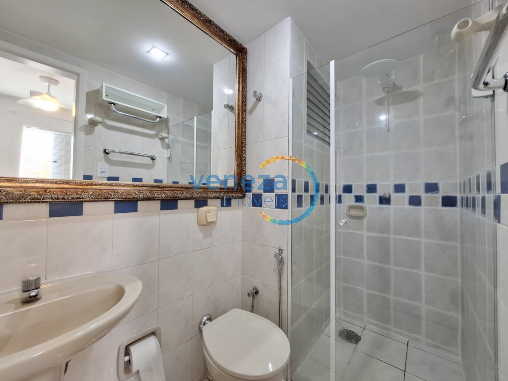 Apartamento à venda no bairro Brasil de Londrina com 74.61m<sup>2</sup> útil, 3 quartos, 1 vaga de garagem