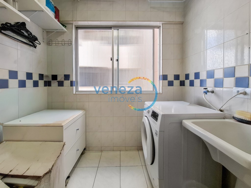 Apartamento à venda no bairro Brasil de Londrina com 74.61m<sup>2</sup> útil, 3 quartos, 1 vaga de garagem