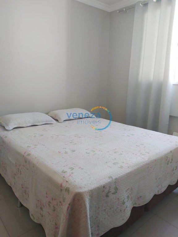 Apartamento à venda no bairro Maria Luiza de Londrina com 45m<sup>2</sup> útil, 2 quartos, 1 vaga de garagem