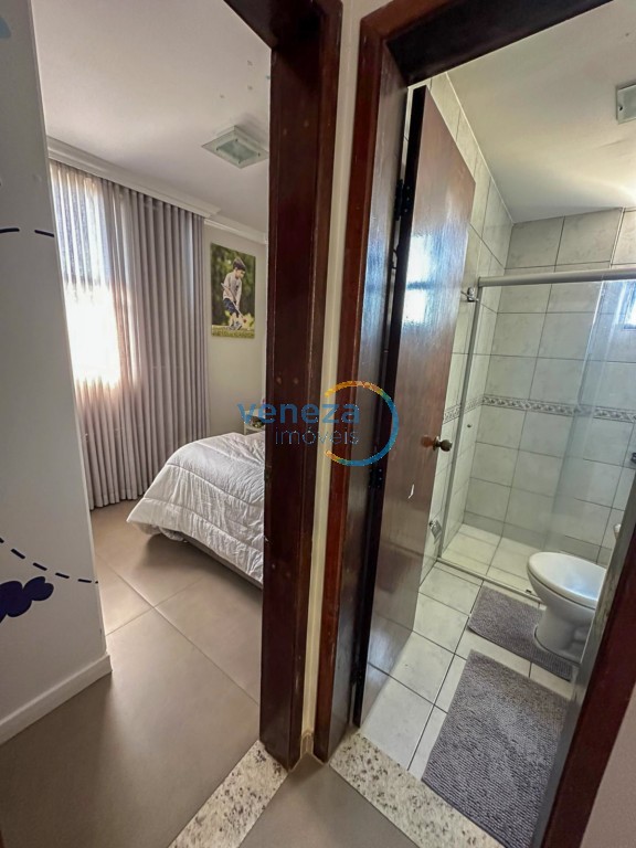 Apartamento à venda no bairro Centro de Londrina com 67m<sup>2</sup> útil, 3 quartos, 1 vaga de garagem