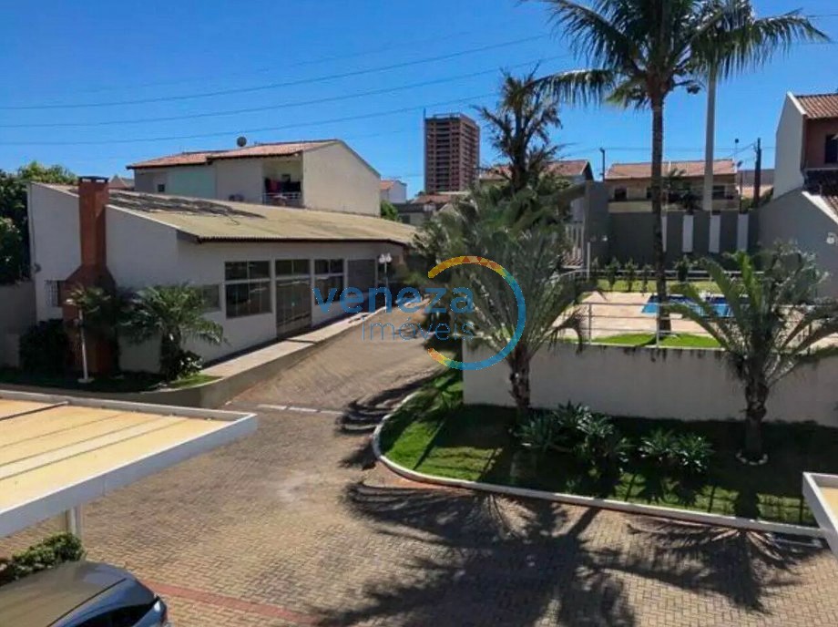 Casa Residencial à venda no bairro Pinheiros de Londrina com 180m<sup>2</sup> útil, 3 quartos, 2 vagas de garagem