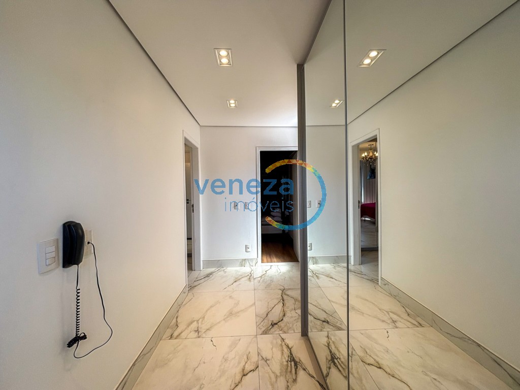 Apartamento à venda no bairro Centro de Londrina com 185.13m<sup>2</sup> útil, 4 quartos, 1 vaga de garagem