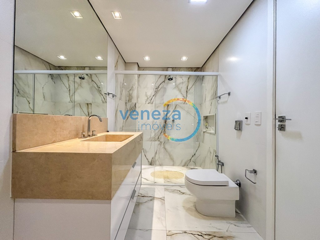 Apartamento à venda no bairro Centro de Londrina com 185.13m<sup>2</sup> útil, 4 quartos, 1 vaga de garagem