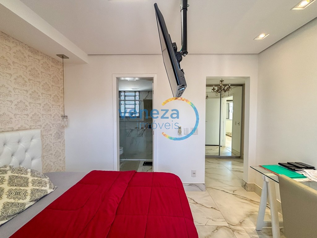 Apartamento à venda no bairro Centro de Londrina com 185.13m<sup>2</sup> útil, 4 quartos, 1 vaga de garagem