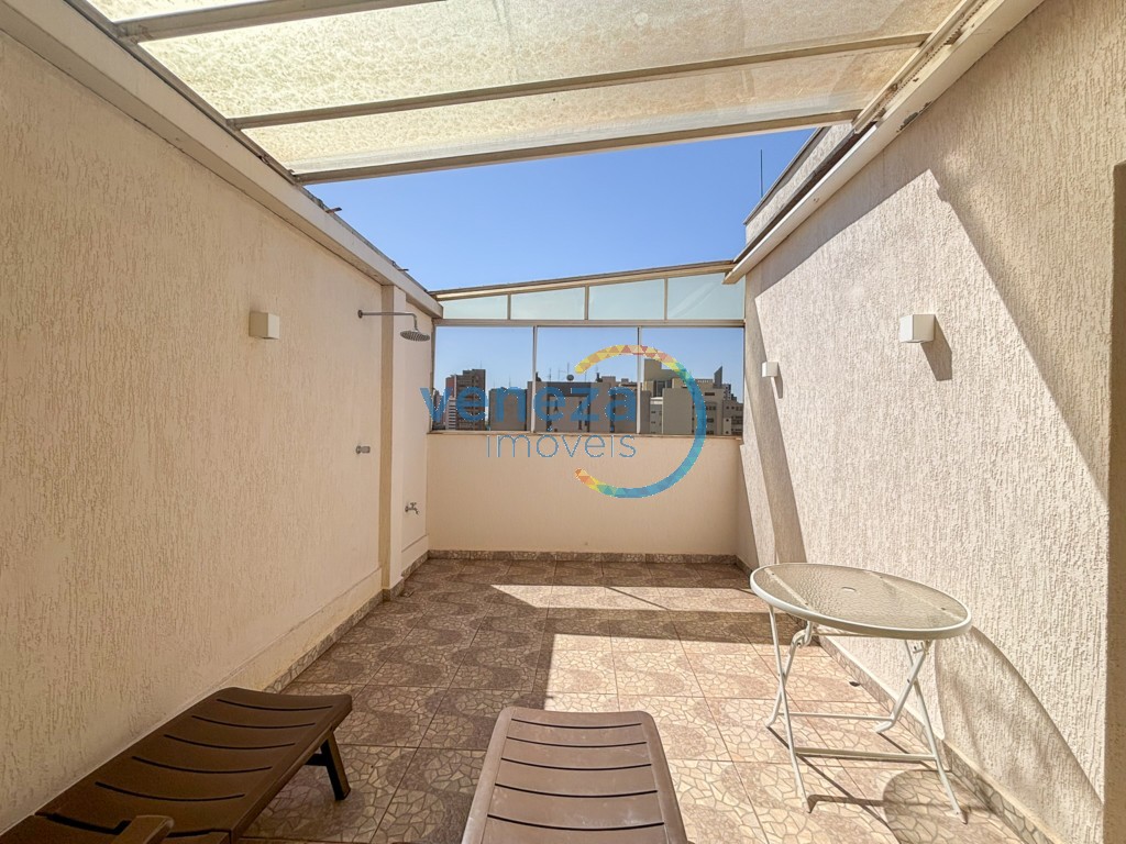 Apartamento à venda no bairro Centro de Londrina com 185.13m<sup>2</sup> útil, 4 quartos, 1 vaga de garagem