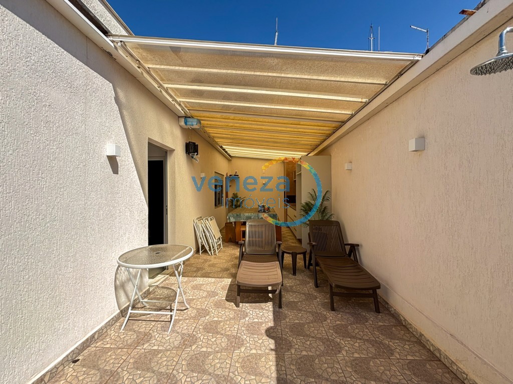 Apartamento à venda no bairro Centro de Londrina com 185.13m<sup>2</sup> útil, 4 quartos, 1 vaga de garagem