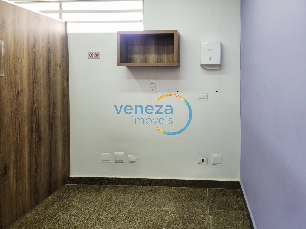Salão-loja para locação no bairro Centro de Londrina com 140m<sup>2</sup> útil