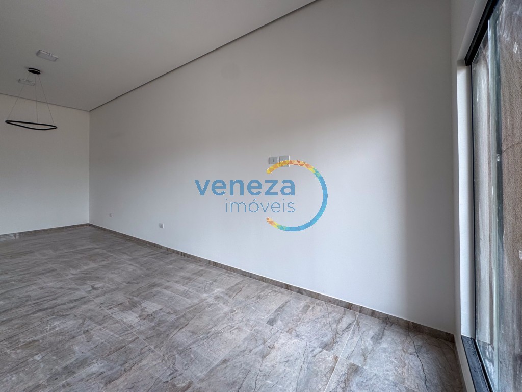 Casa Residencial para locação no bairro Heimtal de Londrina com 103m<sup>2</sup> útil, 3 quartos, 1 vaga de garagem