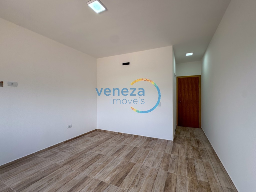 Casa Residencial para locação no bairro Heimtal de Londrina com 103m<sup>2</sup> útil, 3 quartos, 1 vaga de garagem