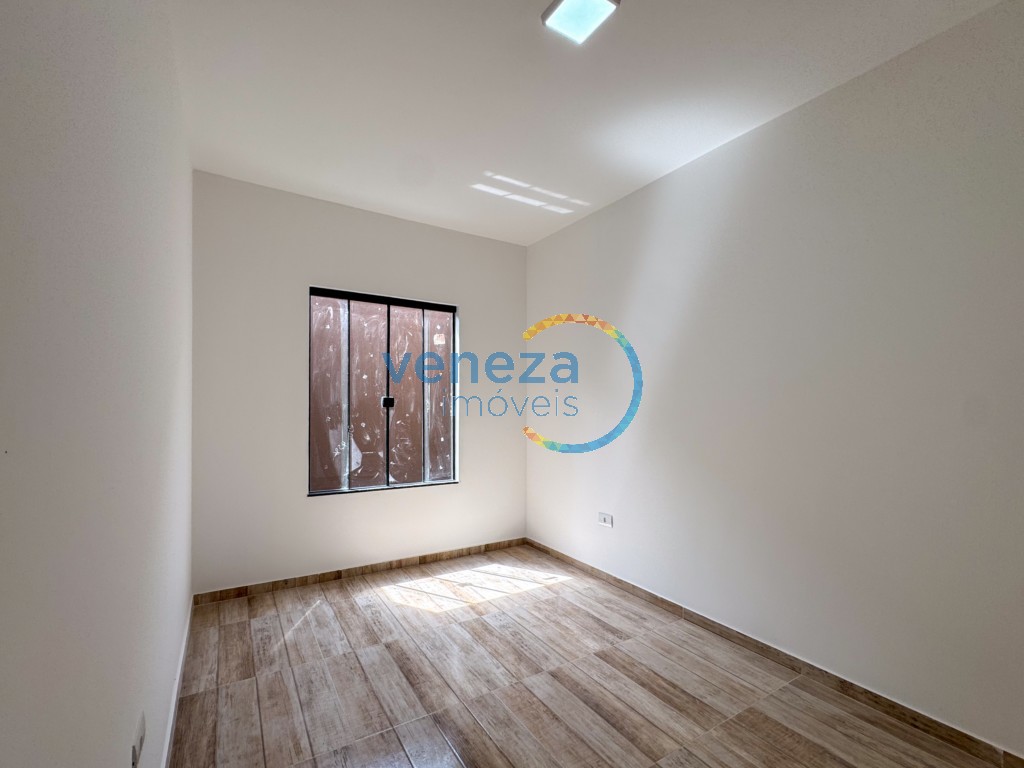 Casa Residencial para locação no bairro Heimtal de Londrina com 103m<sup>2</sup> útil, 3 quartos, 1 vaga de garagem