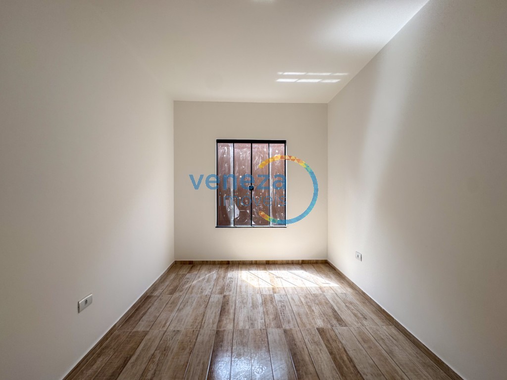 Casa Residencial para locação no bairro Heimtal de Londrina com 103m<sup>2</sup> útil, 3 quartos, 1 vaga de garagem