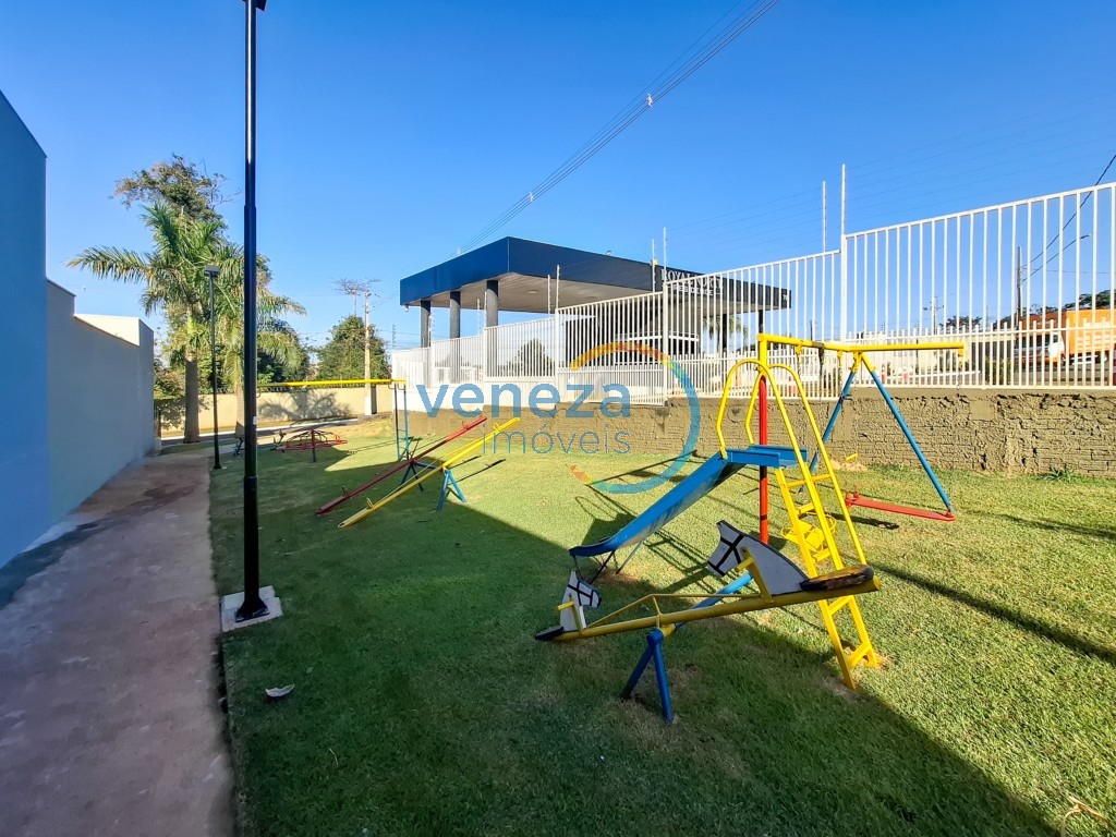 Casa Residencial para locação no bairro Heimtal de Londrina com 103m<sup>2</sup> útil, 3 quartos, 1 vaga de garagem