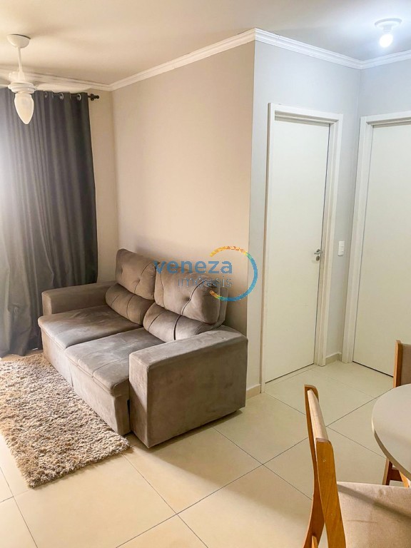 Apartamento à venda no bairro Vivi Xavier de Londrina com 45m<sup>2</sup> útil, 2 quartos, 1 vaga de garagem