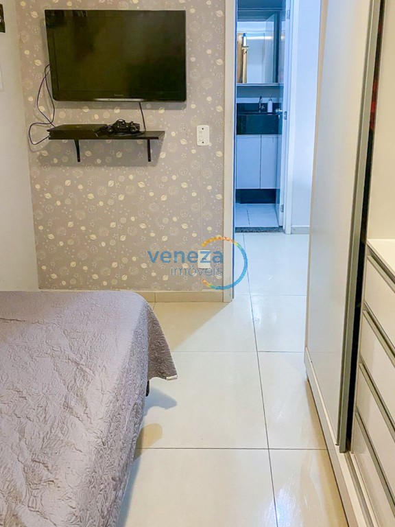 Apartamento à venda no bairro Vivi Xavier de Londrina com 45m<sup>2</sup> útil, 2 quartos, 1 vaga de garagem