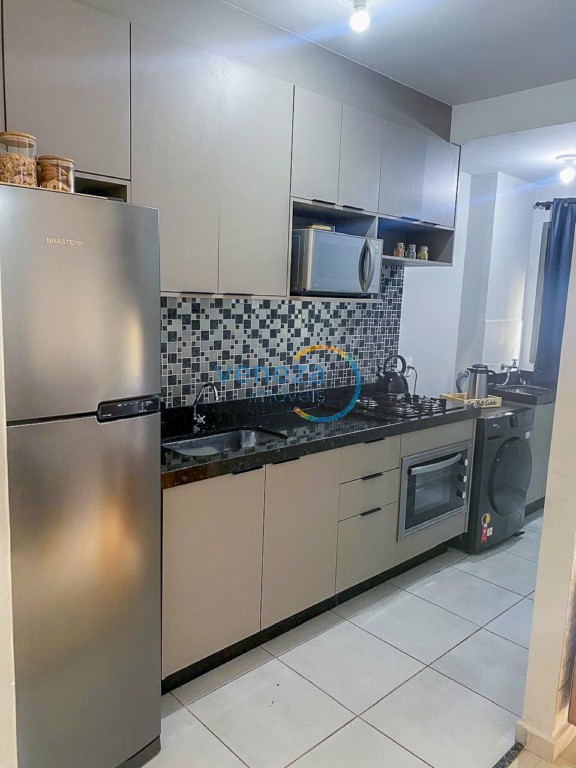 Apartamento à venda no bairro Vivi Xavier de Londrina com 45m<sup>2</sup> útil, 2 quartos, 1 vaga de garagem