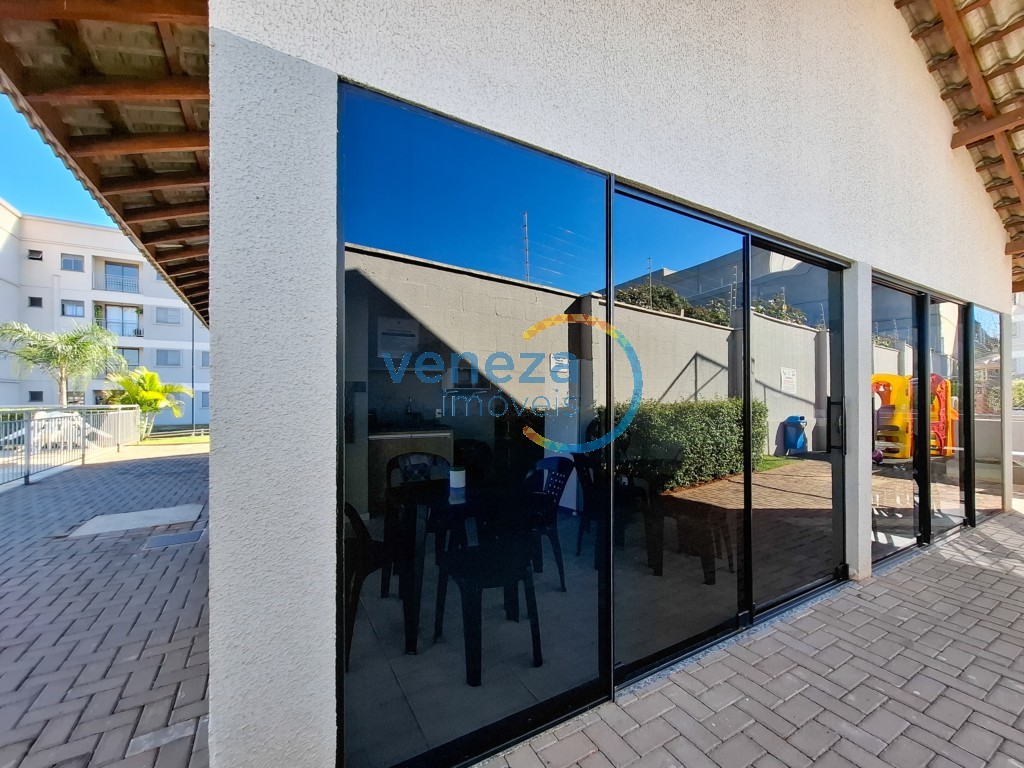 Apartamento à venda no bairro Vivi Xavier de Londrina com 45m<sup>2</sup> útil, 2 quartos, 1 vaga de garagem
