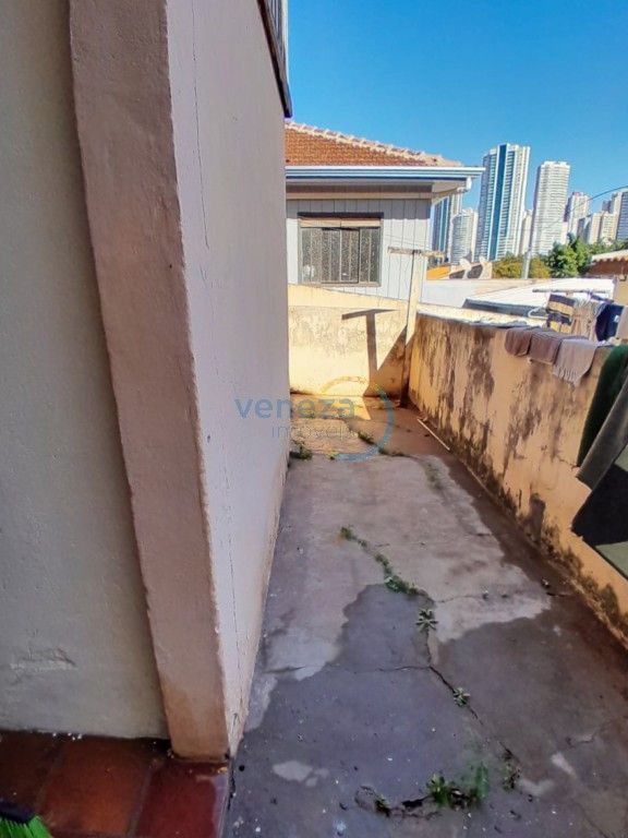 Casa Residencial à venda no bairro Ipanema de Londrina com 189.92m<sup>2</sup> útil, 3 quartos, 2 vagas de garagem