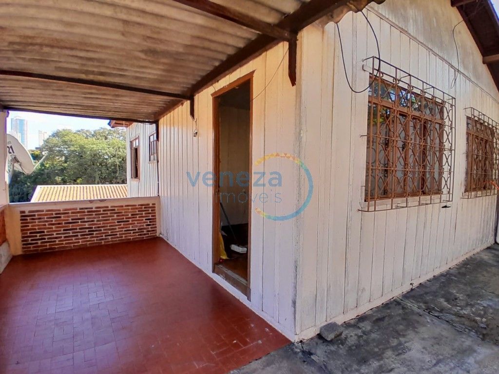 Casa Residencial à venda no bairro Ipanema de Londrina com 189.92m<sup>2</sup> útil, 3 quartos, 2 vagas de garagem