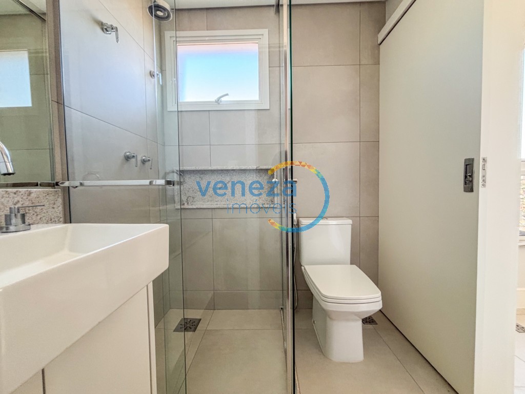 Apartamento à venda no bairro Higienopolis de Londrina com 78m<sup>2</sup> útil, 2 quartos, 2 vagas de garagem