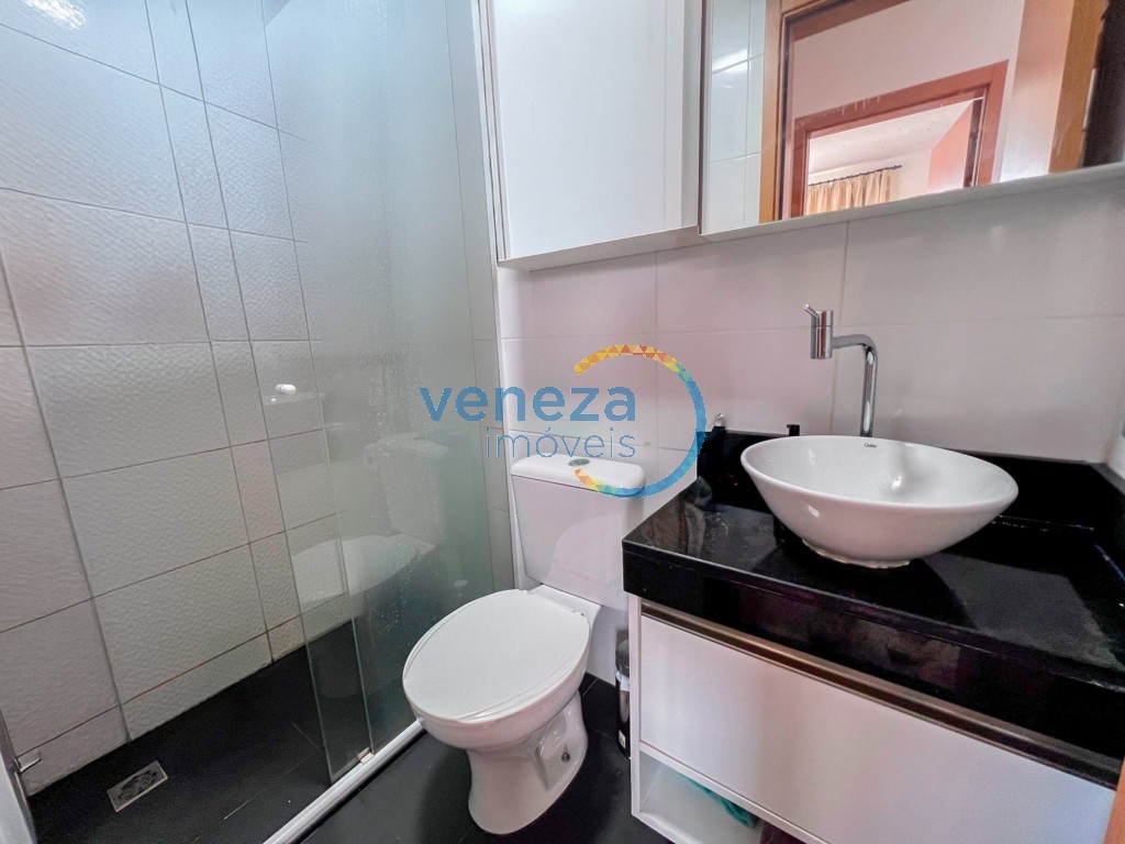 Apartamento à venda no bairro Acquaville de Londrina com 43.4m<sup>2</sup> útil, 2 quartos, 1 vaga de garagem