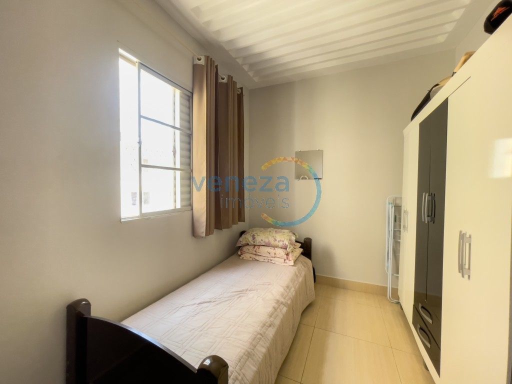 Apartamento à venda no bairro Panorama de Londrina com 57.35m<sup>2</sup> útil, 3 quartos, 1 vaga de garagem