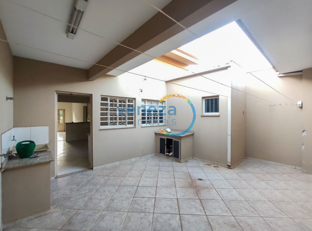 Prédio Comercial à venda no bairro San Remo de Londrina com 426.56m<sup>2</sup> útil