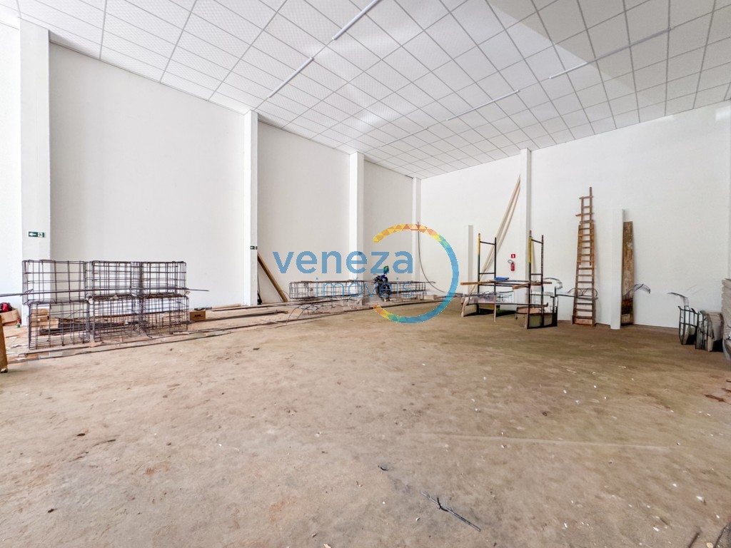 Barracão para locacao no Portal de Versalhes em Londrina com 245m² por R$ 8.000,00 - Foto 3
