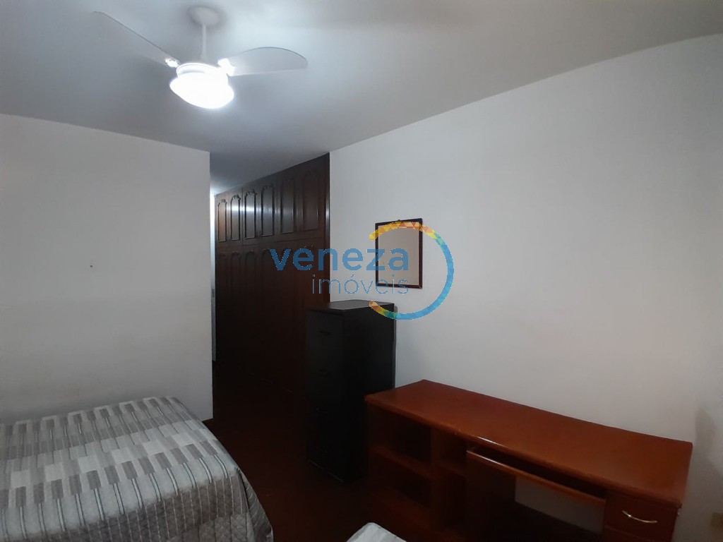 Apartamento à venda no bairro Centro de Londrina com 283.98m<sup>2</sup> útil, 4 quartos, 2 vagas de garagem