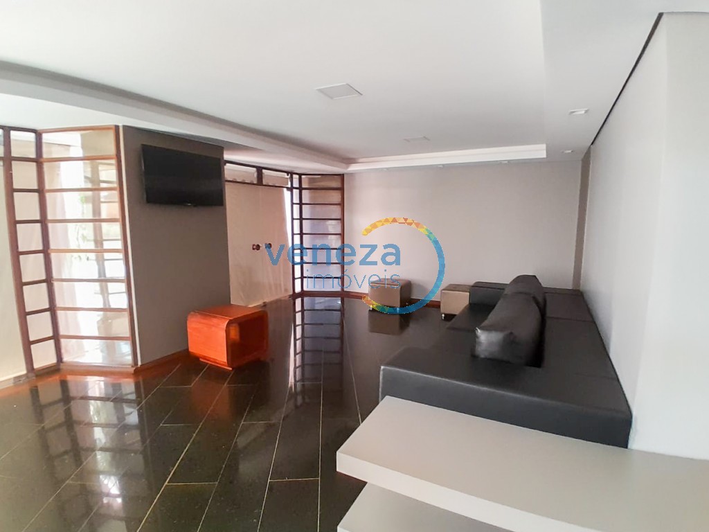 Apartamento à venda no bairro Centro de Londrina com 283.98m<sup>2</sup> útil, 4 quartos, 2 vagas de garagem