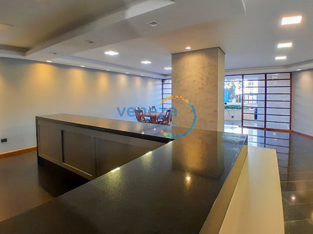 Apartamento à venda no bairro Centro de Londrina com 283.98m<sup>2</sup> útil, 4 quartos, 2 vagas de garagem