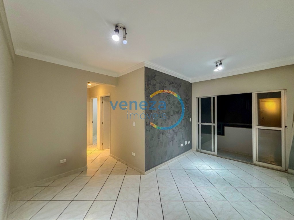 Apartamento à venda no bairro Jamaica de Londrina com 68.1m<sup>2</sup> útil, 3 quartos, 1 vaga de garagem