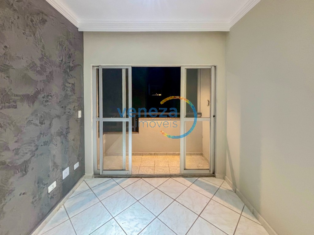 Apartamento à venda no bairro Jamaica de Londrina com 68.1m<sup>2</sup> útil, 3 quartos, 1 vaga de garagem