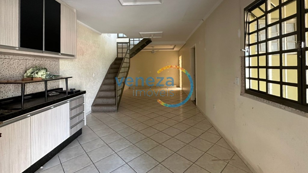 Casa Residencial para venda no bairro Franciscone de Londrina - Foto 2