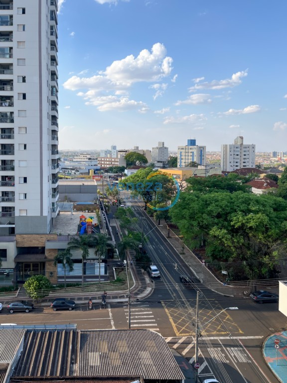 Apartamento para locação no bairro Centro de Londrina com 77.21m<sup>2</sup> útil, 3 quartos, 2 vagas de garagem
