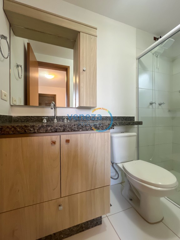 Apartamento para locação no bairro Centro de Londrina com 77.21m<sup>2</sup> útil, 3 quartos, 2 vagas de garagem