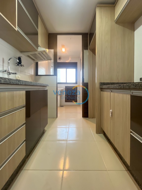 Apartamento para locação no bairro Centro de Londrina com 77.21m<sup>2</sup> útil, 3 quartos, 2 vagas de garagem