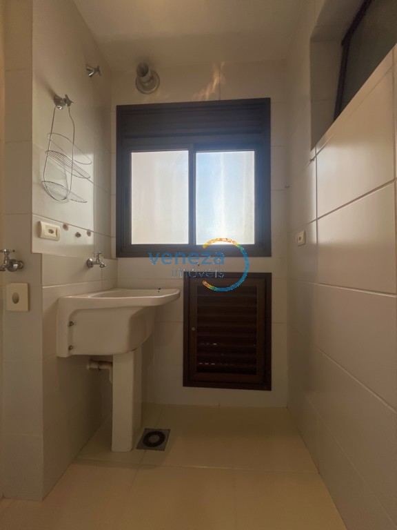 Apartamento para locação no bairro Centro de Londrina com 77.21m<sup>2</sup> útil, 3 quartos, 2 vagas de garagem