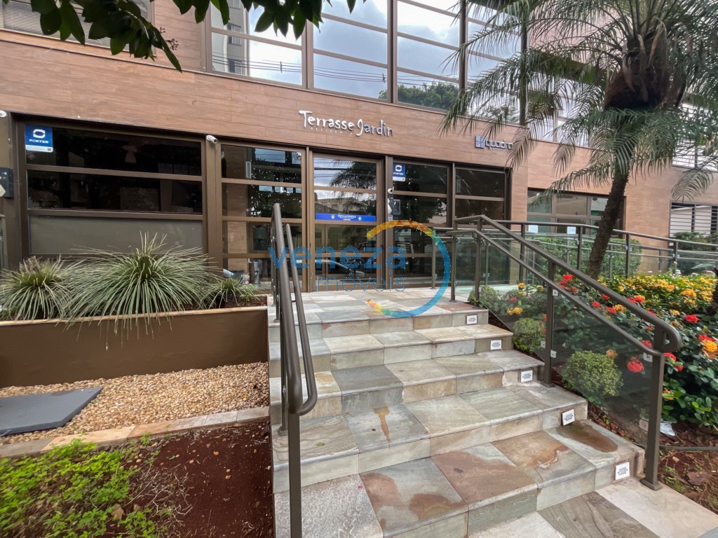 Apartamento para locação no bairro Centro de Londrina com 77.21m<sup>2</sup> útil, 3 quartos, 2 vagas de garagem