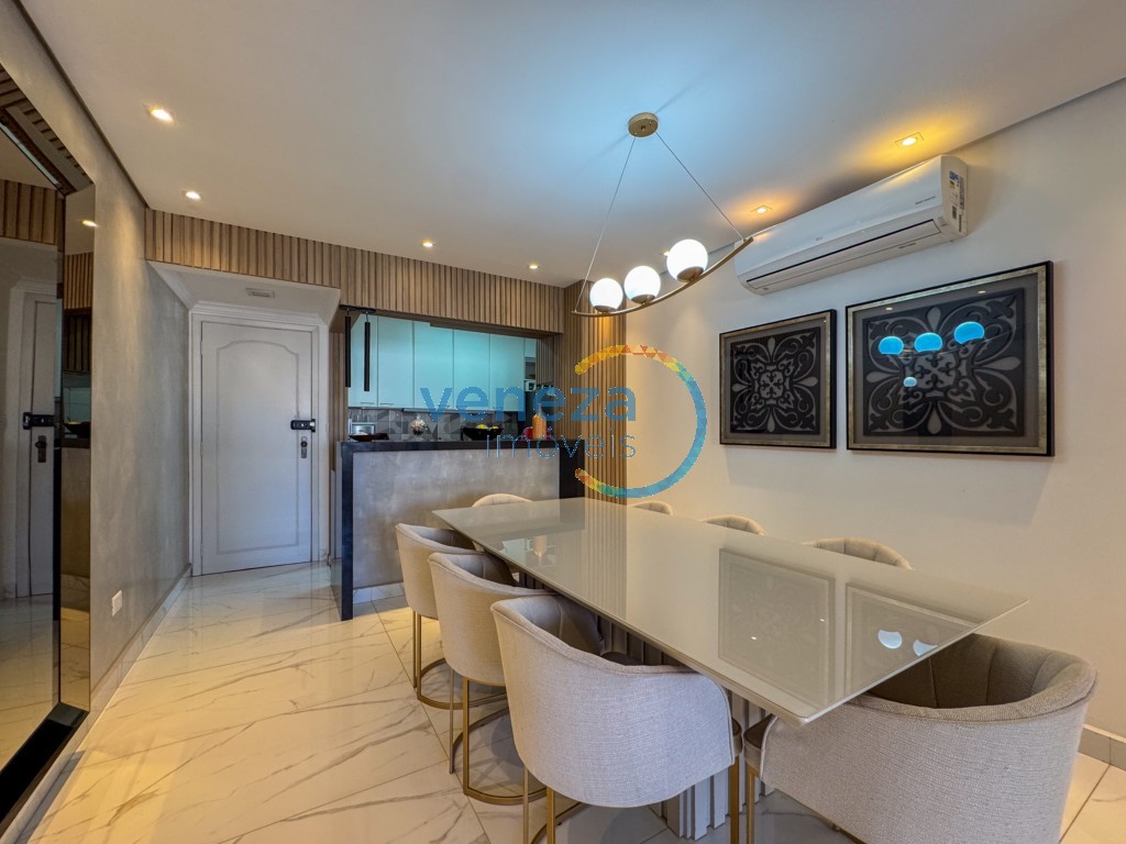 Apartamento à venda no bairro Centro de Londrina com 103.13m<sup>2</sup> útil, 3 quartos, 2 vagas de garagem