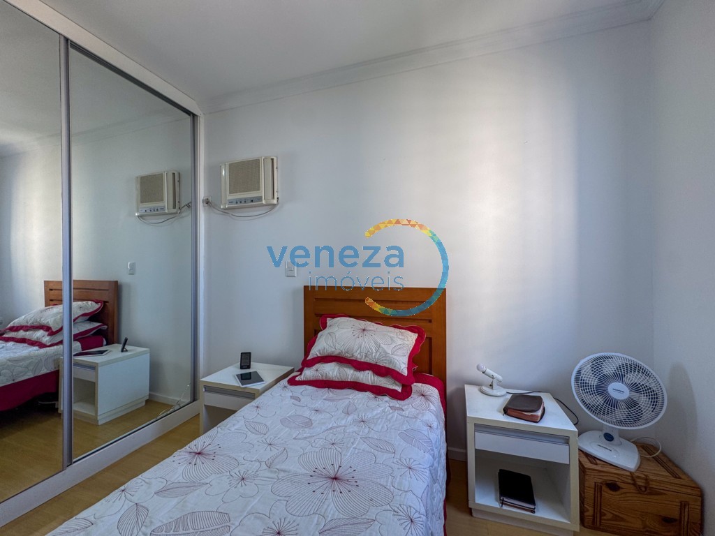 Apartamento à venda no bairro Centro de Londrina com 103.13m<sup>2</sup> útil, 3 quartos, 2 vagas de garagem