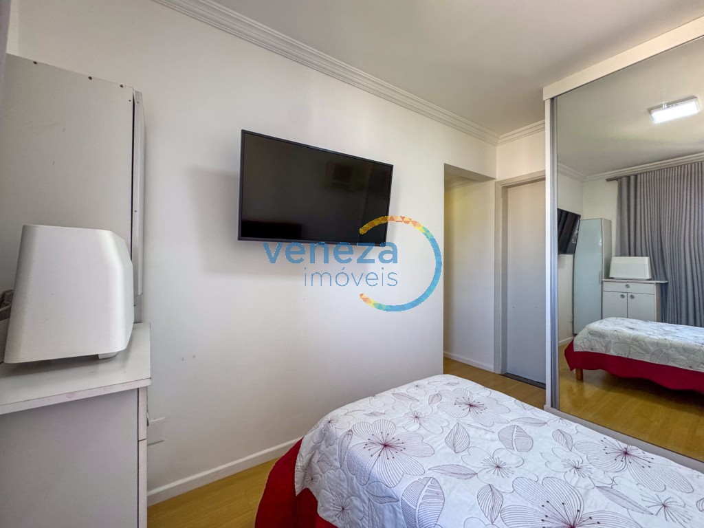 Apartamento à venda no bairro Centro de Londrina com 103.13m<sup>2</sup> útil, 3 quartos, 2 vagas de garagem