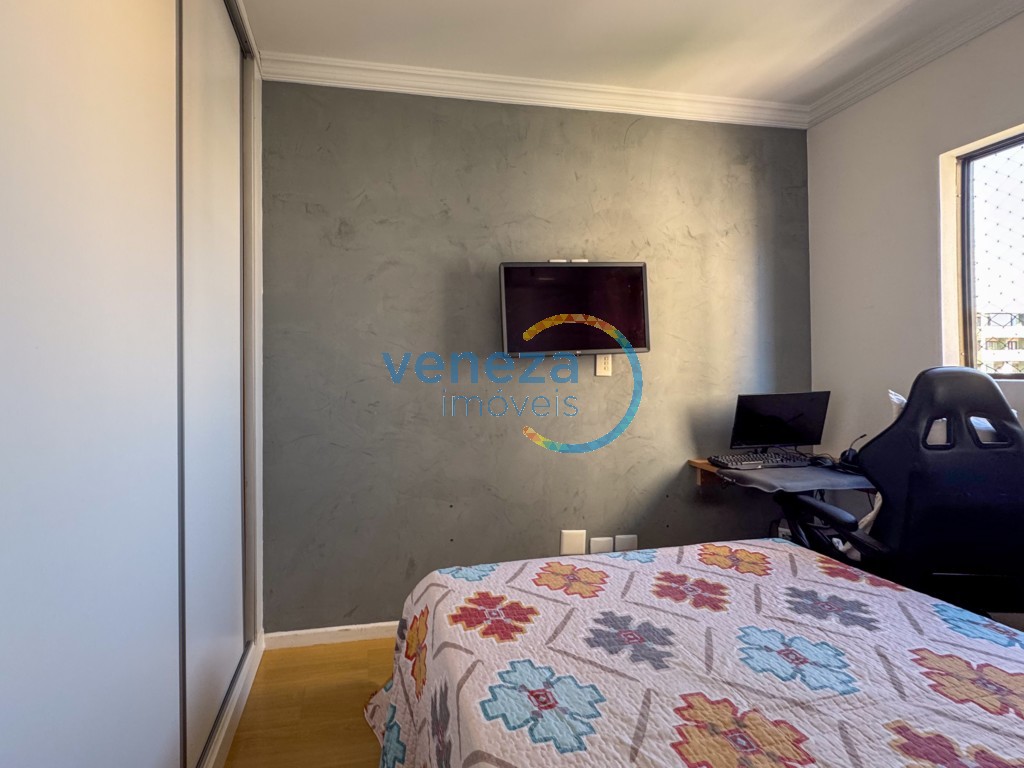 Apartamento à venda no bairro Centro de Londrina com 103.13m<sup>2</sup> útil, 3 quartos, 2 vagas de garagem