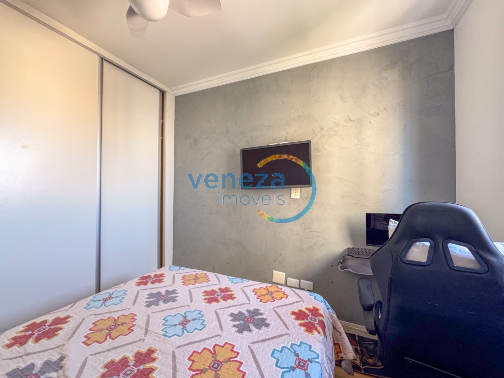 Apartamento à venda no bairro Centro de Londrina com 103.13m<sup>2</sup> útil, 3 quartos, 2 vagas de garagem