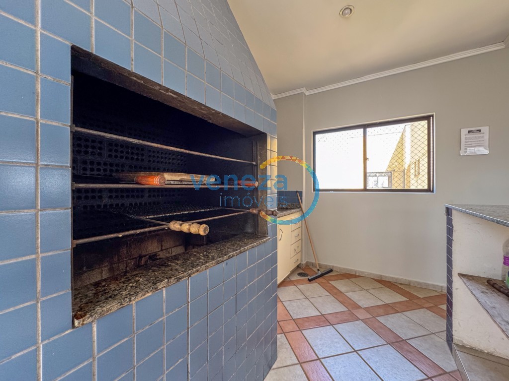 Apartamento à venda no bairro Centro de Londrina com 103.13m<sup>2</sup> útil, 3 quartos, 2 vagas de garagem